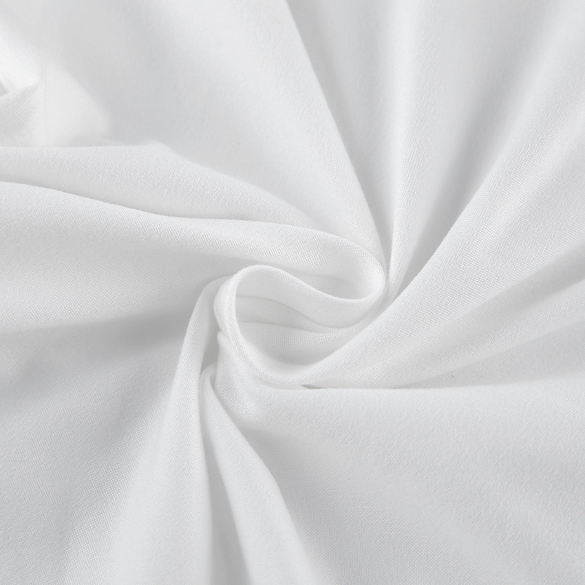 Body à manches longues et épaules dénudées sur le devant torsadé