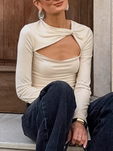 Haut à manches longues chic à découpe torsadée