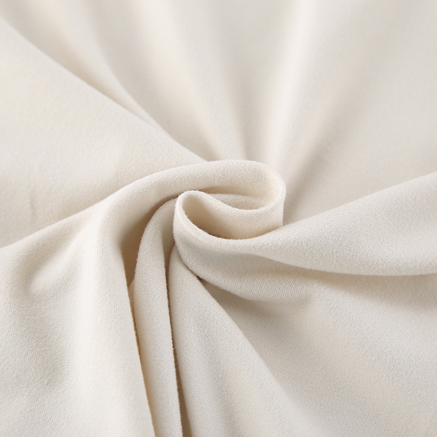 Haut à manches longues chic à découpe torsadée