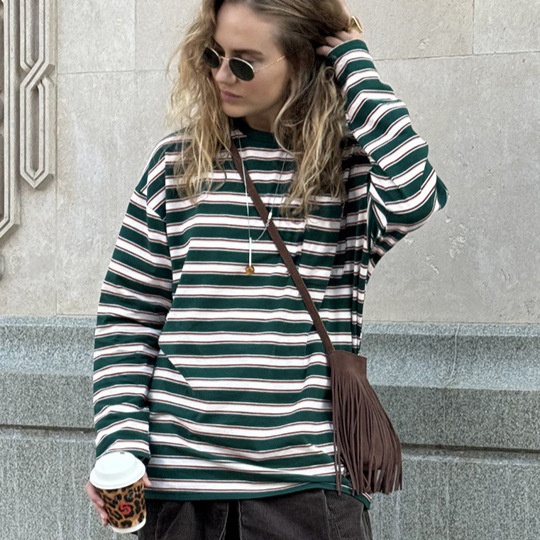 T-shirt oversize à rayures vertes et blanches à manches longues