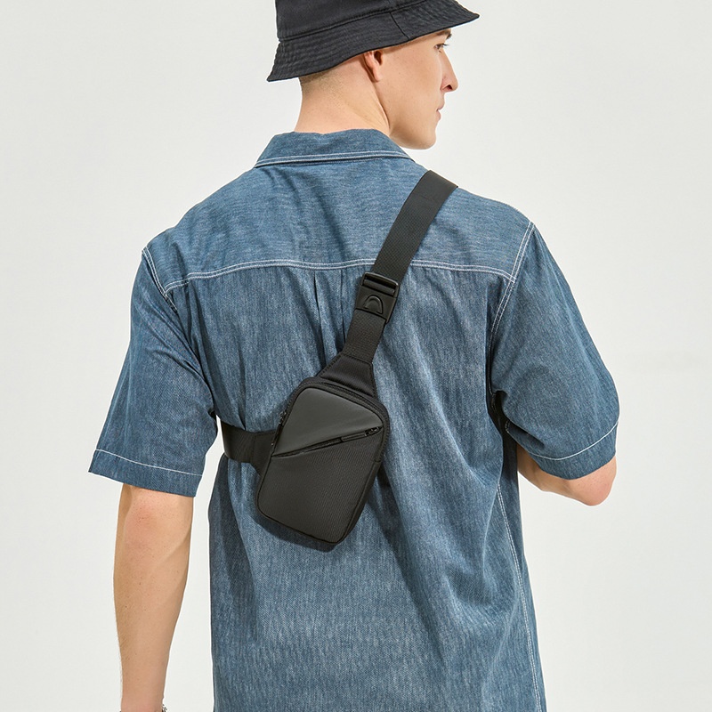 Men's Minimalist Chest Sling Bag - Everyday Crossbody