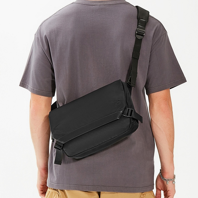 Sleek Black Messenger Bag - Modern Crossbody for Men