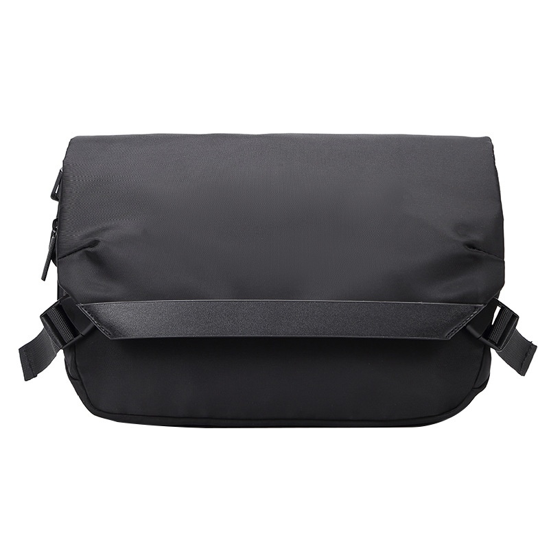 Sleek Black Messenger Bag - Modern Crossbody for Men