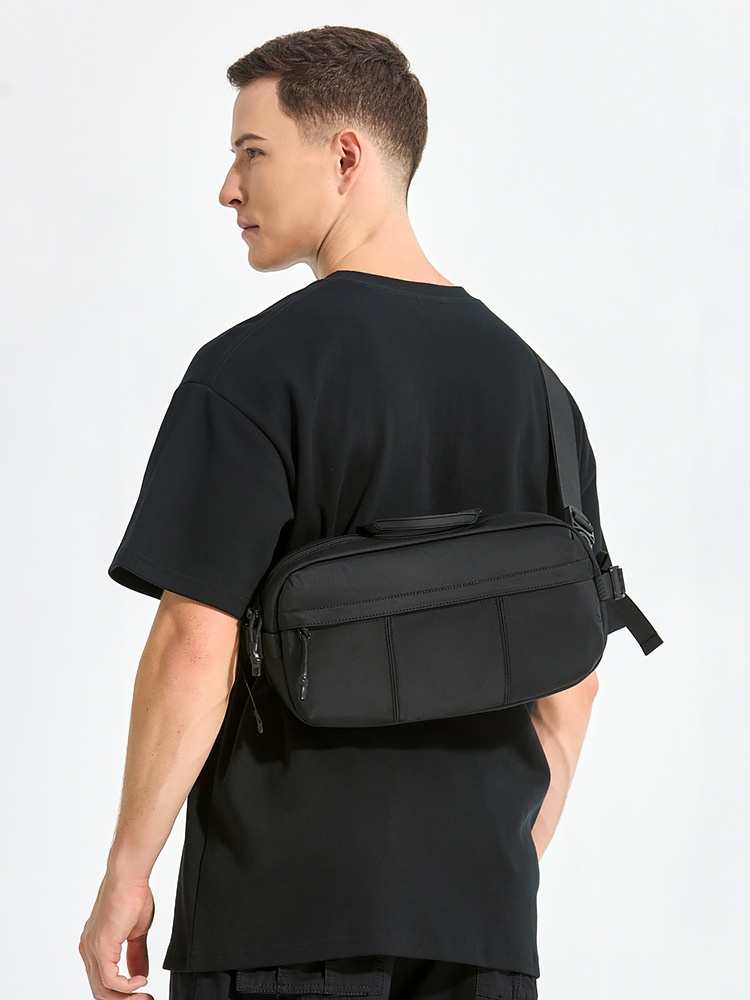 Sleek Black Crossbody Sling Bag for 11in Tablet