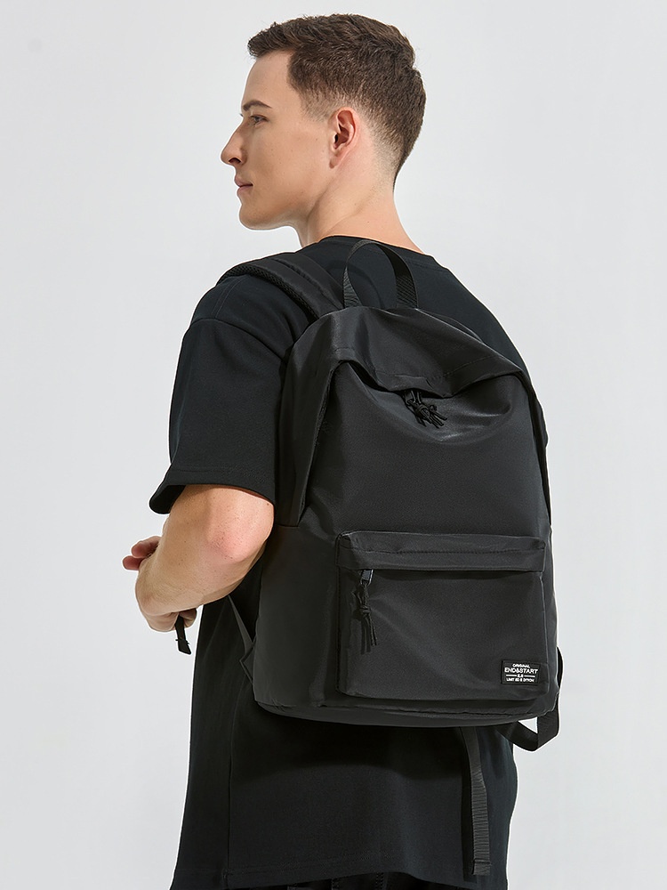Minimalist Black Everyday Backpack for Men & Women
