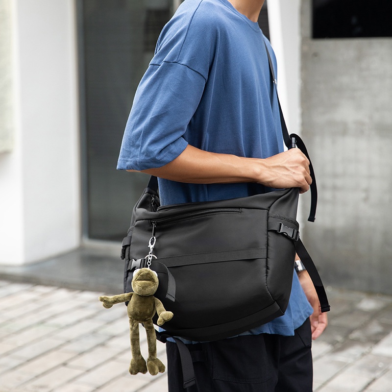 Men's Black Casual Messenger Bag - Durable Crossbody