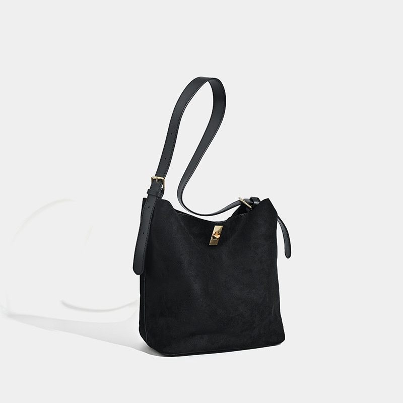 Chic Suede Hobo Shoulder Bag - Everyday Elegance