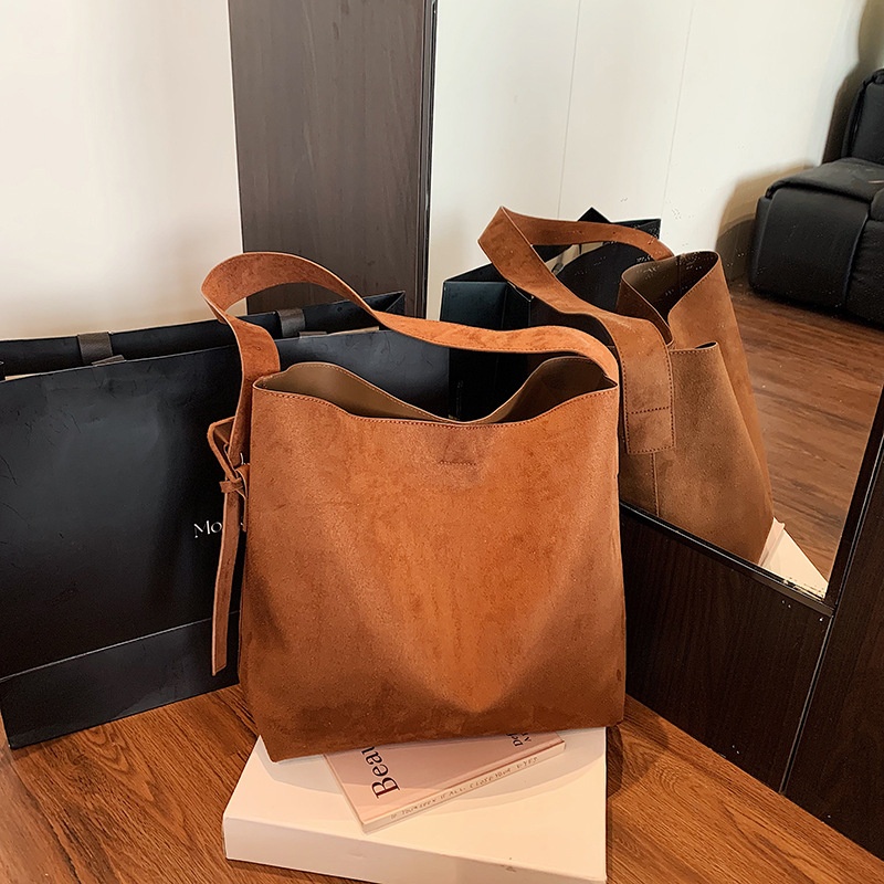 Soft Suede Hobo Shoulder Bag - Everyday Chic Tote