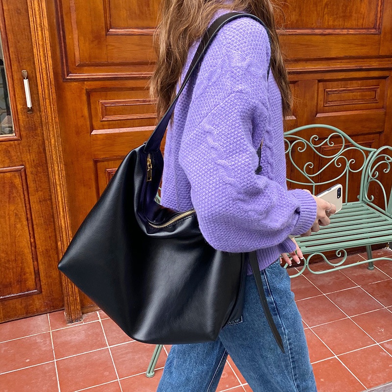 Bolso de hombro holgado y elegante de piel sintética