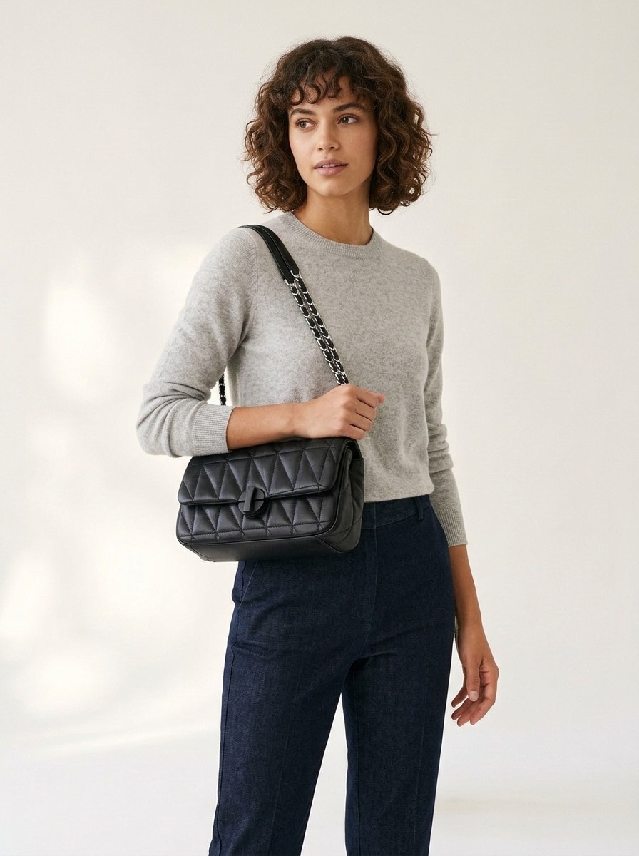 Quilted Chain Strap Crossbody Bag - Chic & Versatile