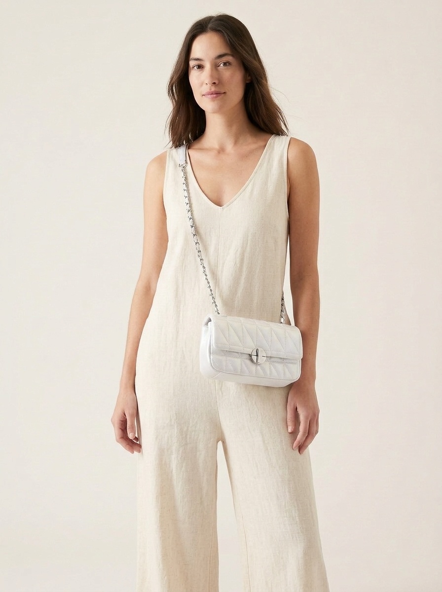 Quilted Chain Strap Crossbody Bag - Chic & Versatile