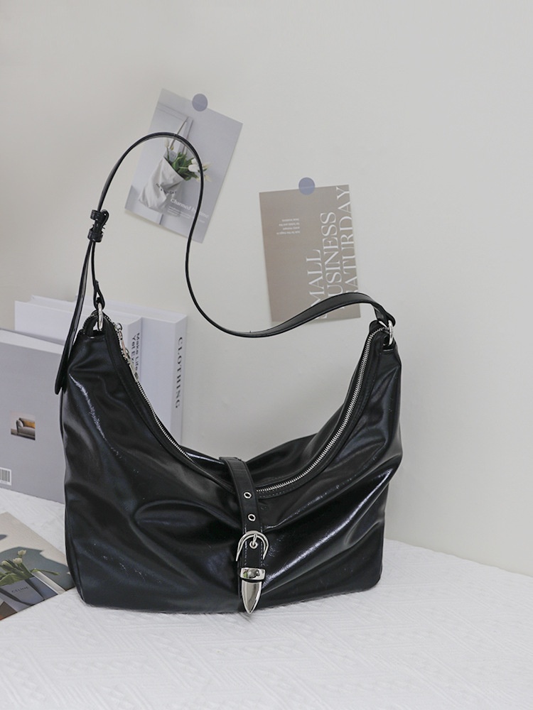Chic Slouchy Hobo Shoulder Bag with Buckle Detail