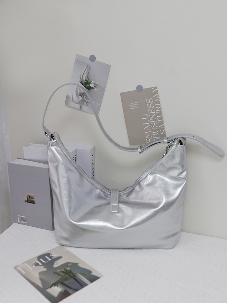 Chic Slouchy Hobo Shoulder Bag with Buckle Detail