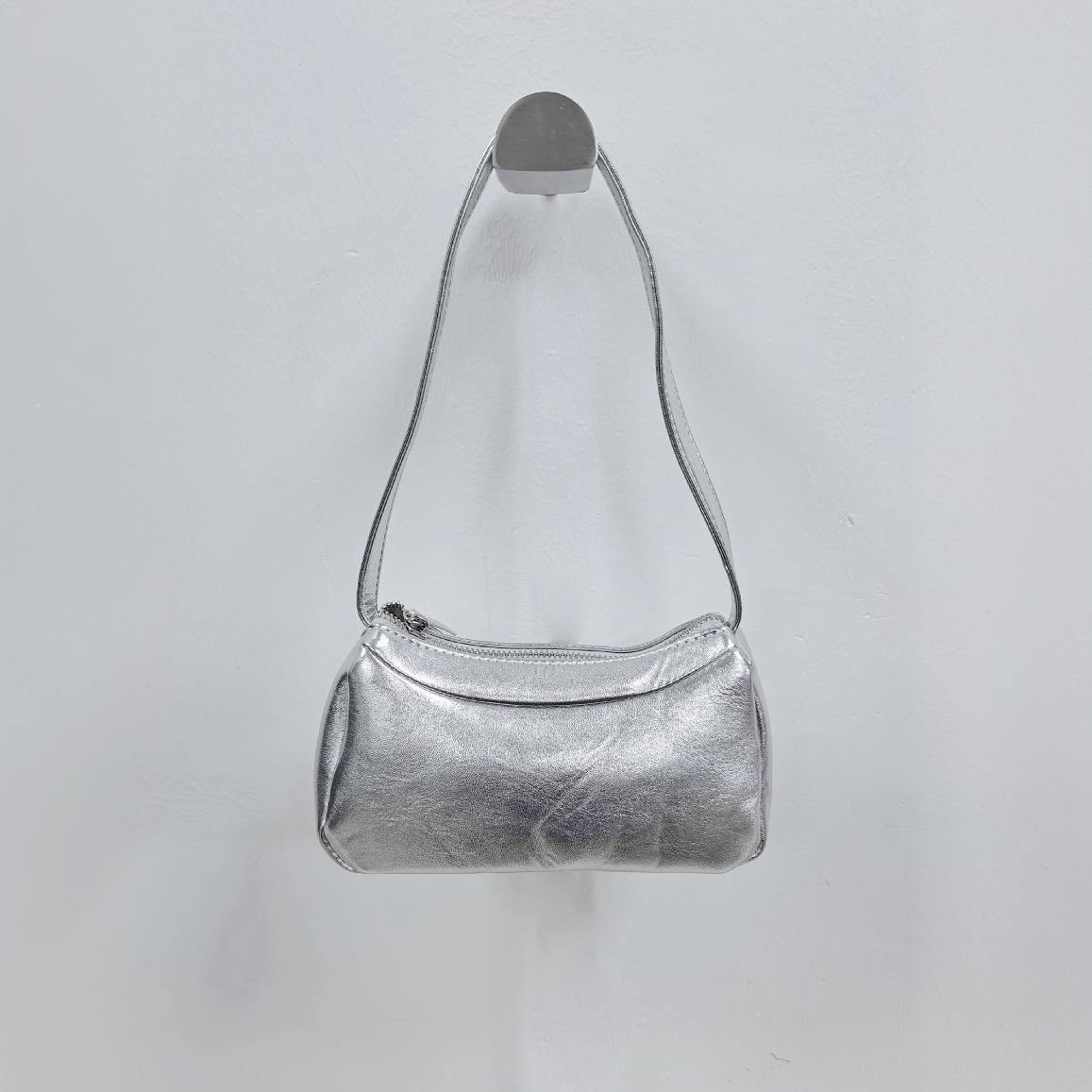 Chic Silver Metallic Shoulder Bag - Compact & Stylish