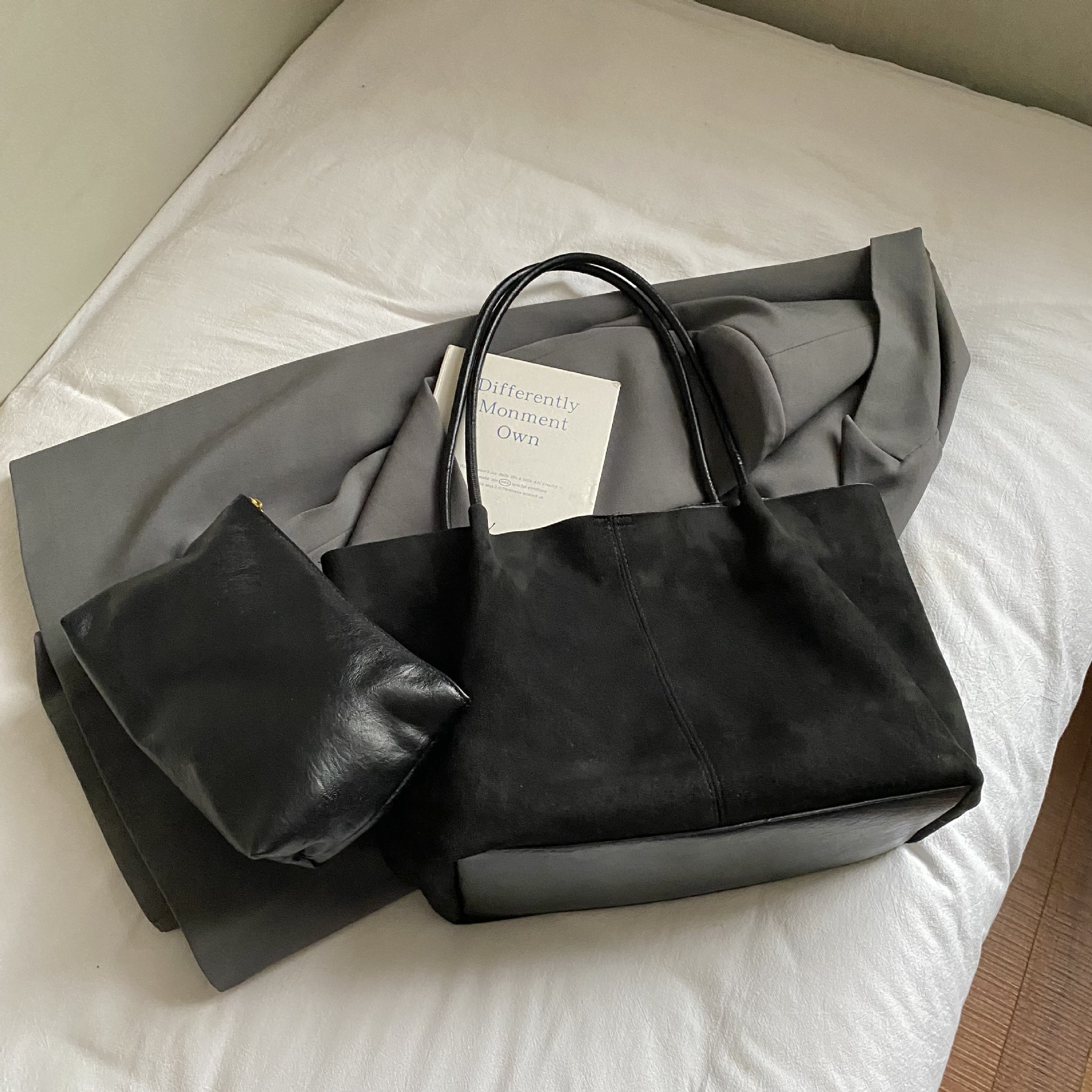 Chic Faux Suede Tote Bag with Pouch - Everyday Carryall