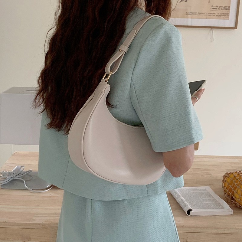 Chic Crescent Shoulder Bag - Faux Leather Hobo Style