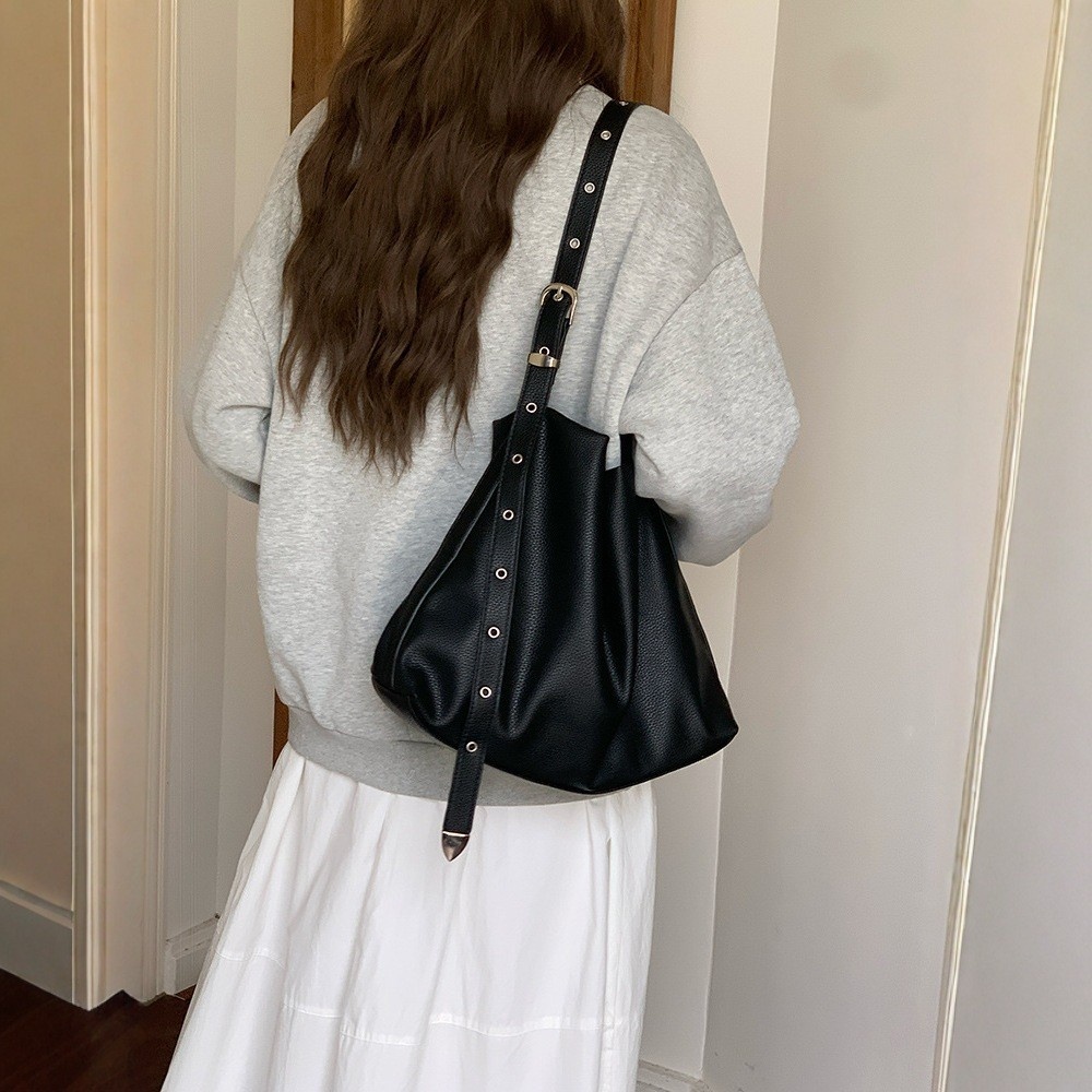 Soft Pebbled Leather Hobo Bag with Adjustable Strap