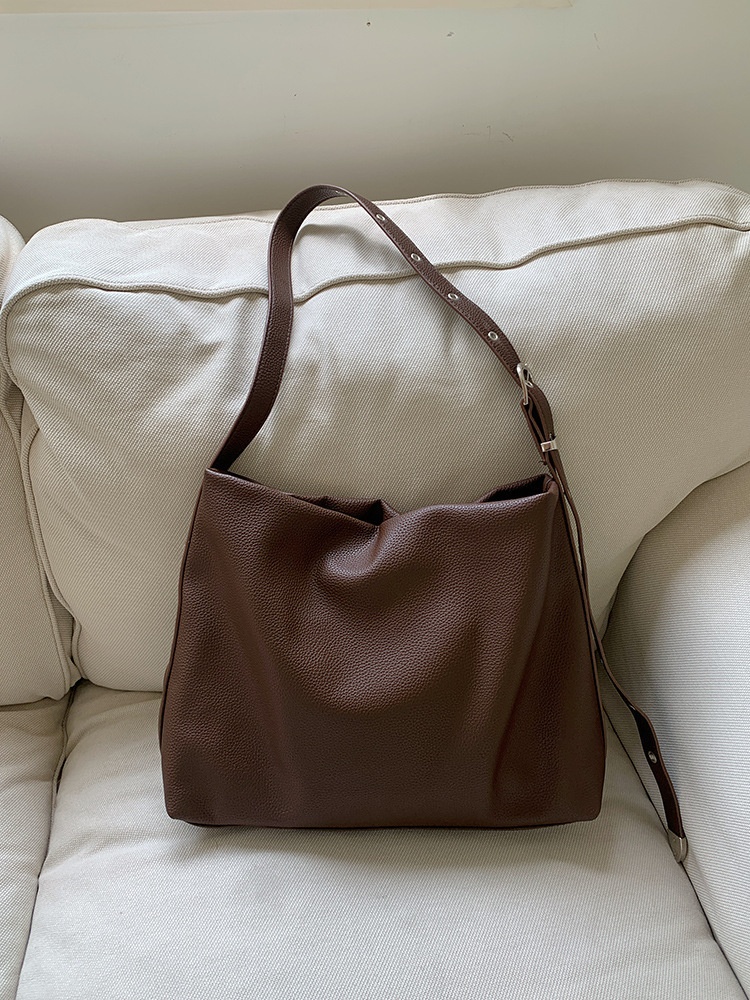 Soft Pebbled Leather Hobo Bag with Adjustable Strap