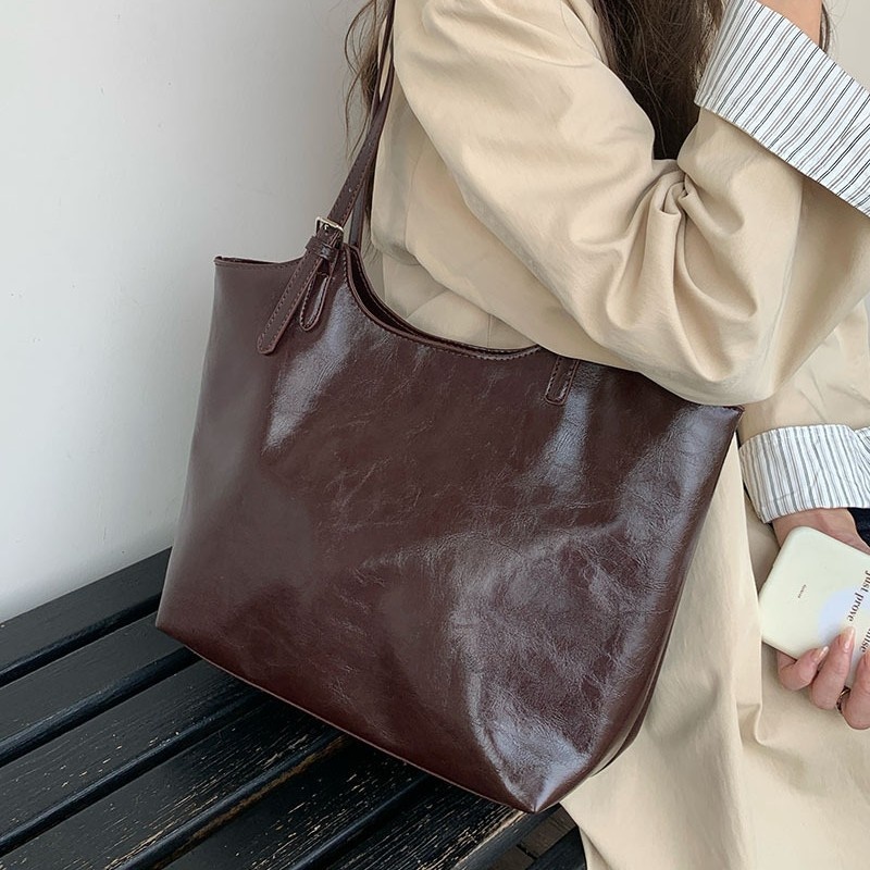 Chic Everyday Faux Leather Shoulder Tote Bag