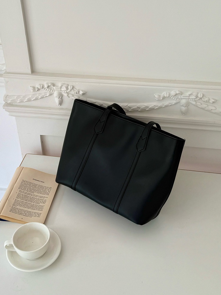 Elegant Faux Leather Tote Bag for Women - Everyday Carryall