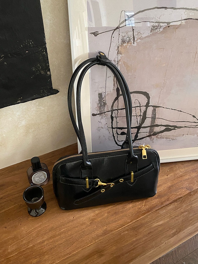 Vintage Chic Shoulder Bag - Equestrian Buckle