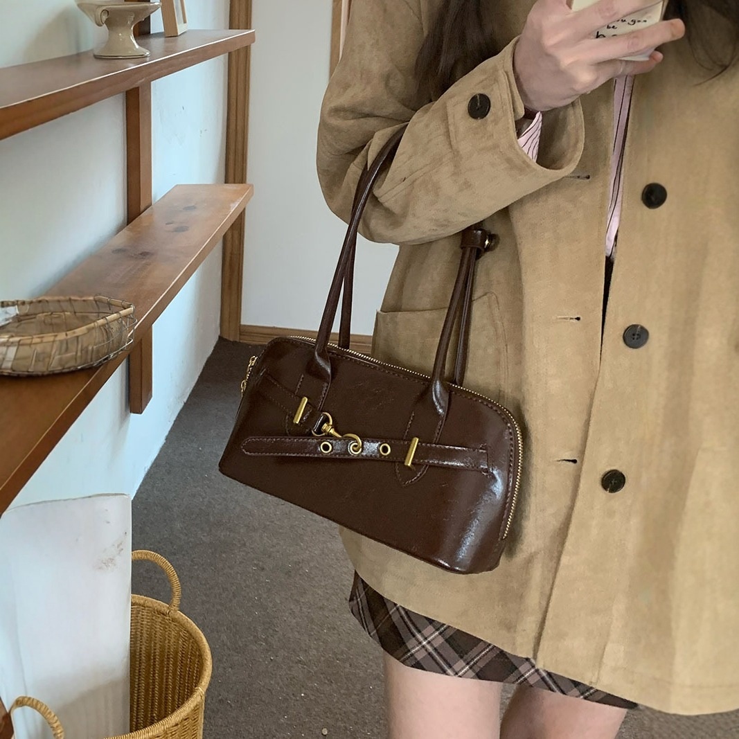 Vintage Chic Shoulder Bag - Equestrian Buckle