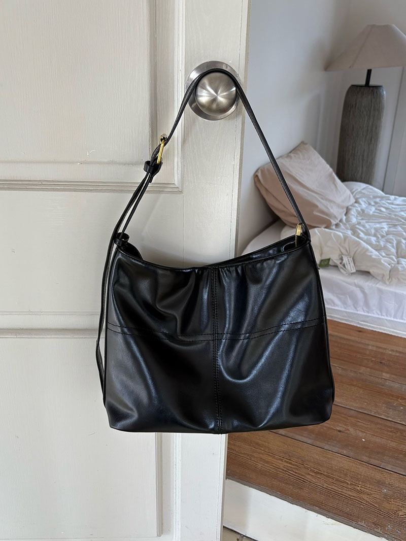 Vintage Faux Leather Slouchy Shoulder Bag