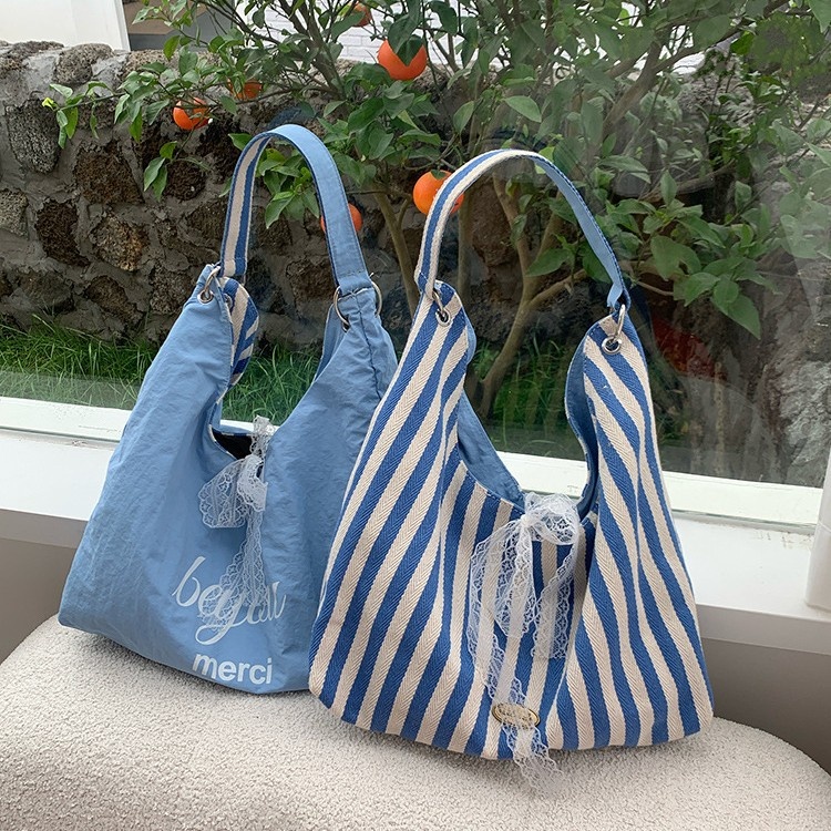 Chic Canvas Hobo Bag with Lace Bow - Everyday Tote