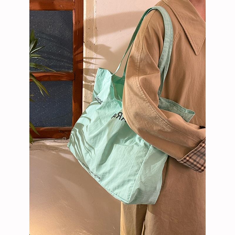 Eco-Friendly Low Carbon Tote Bag - Lightweight & Stylish