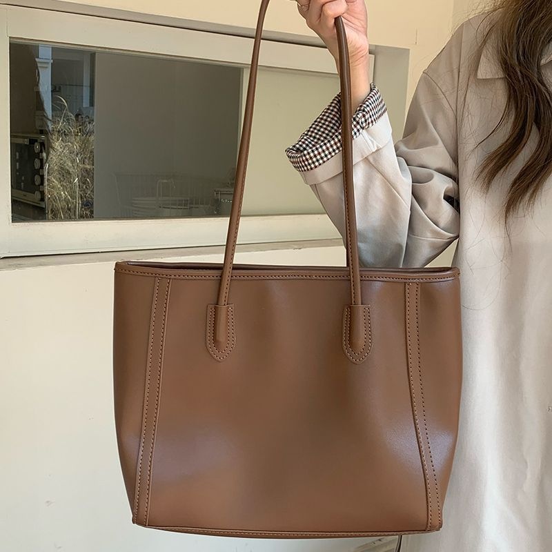 Chic Faux Leather Shoulder Tote Bag - Everyday Carryall