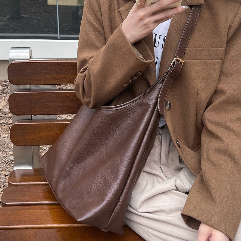 Soft Faux Leather Slouchy Hobo Shoulder Bag