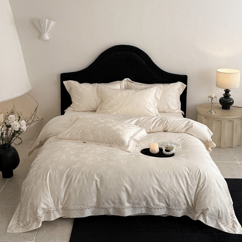 Luxury Floral Jacquard 4-Piece Bedding Set with Scalloped Trim