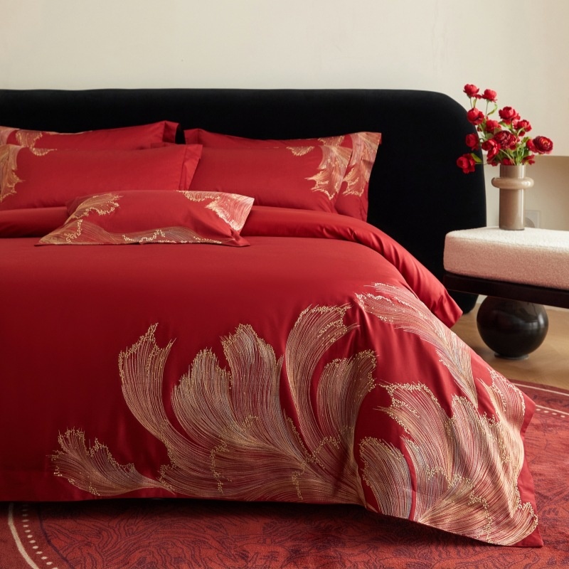 Luxury Embroidered Cotton 4-Piece Bedding Set - Elegant Floral Duvet Cover