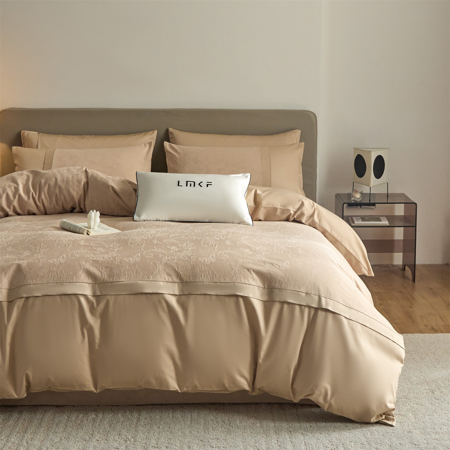 Luxury Embroidered 4-Piece Bedding Set - Soft 100S Cotton Duvet Cover