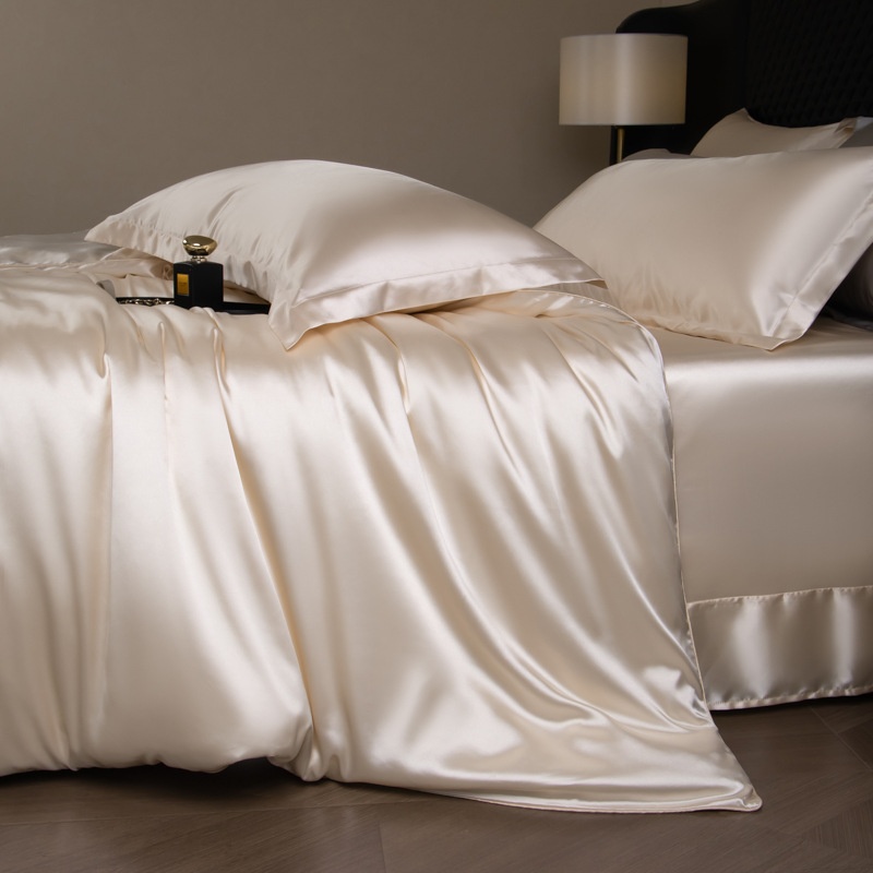 Luxury Mulberry Silk 3-Piece Bedding - Premium Soft Satin Duvet Cover & Pillowcase Set