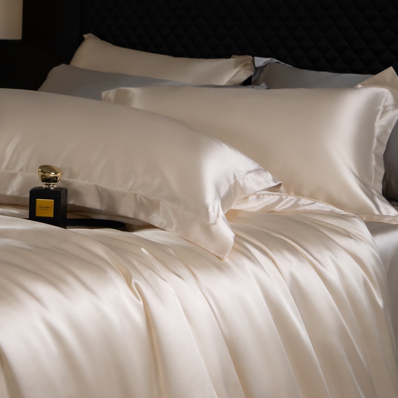 Luxury Mulberry Silk 3-Piece Bedding - Premium Soft Satin Duvet Cover & Pillowcase Set