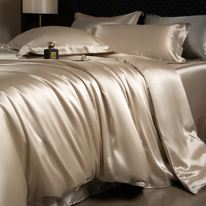 Luxury Mulberry Silk 3-Piece Bedding - Premium Soft Satin Duvet Cover & Pillowcase Set