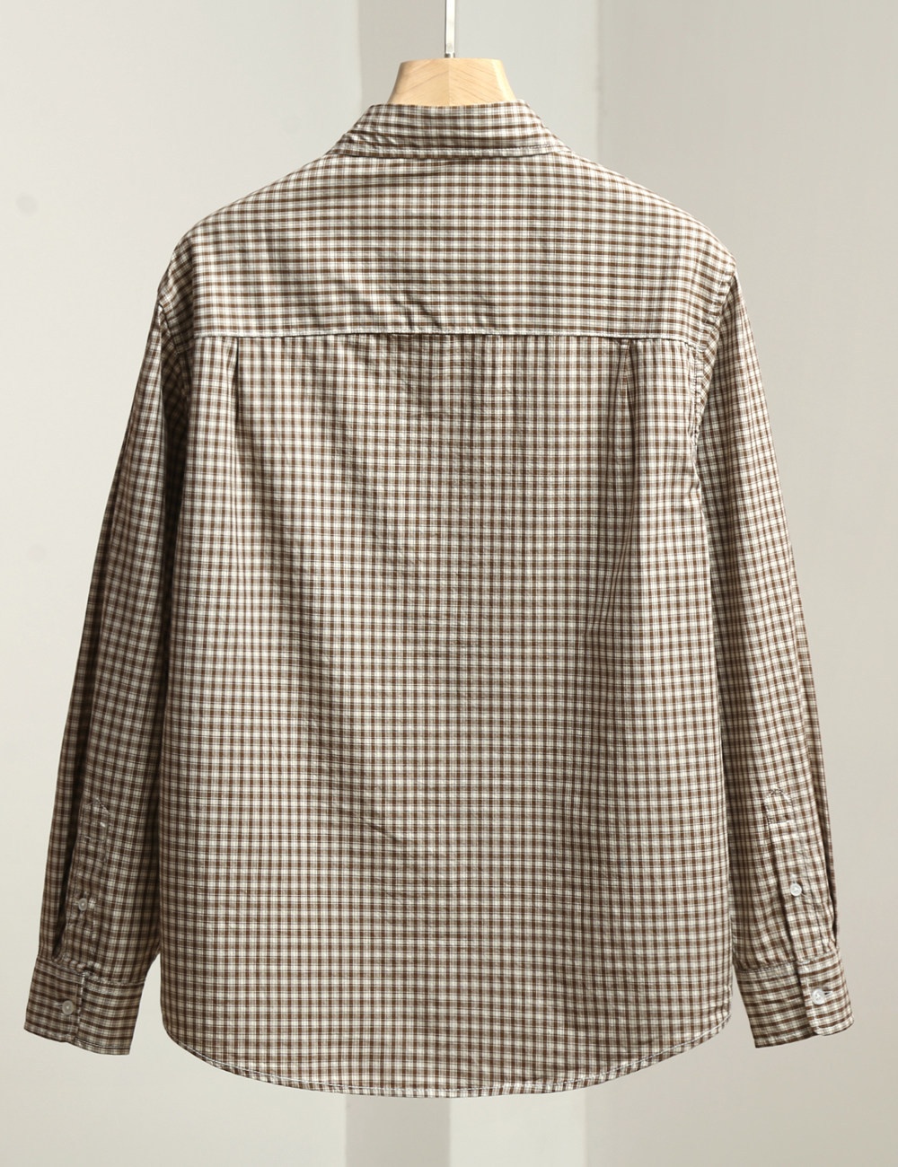 Camicia da uomo classica a quadri a maniche lunghe con bottoni