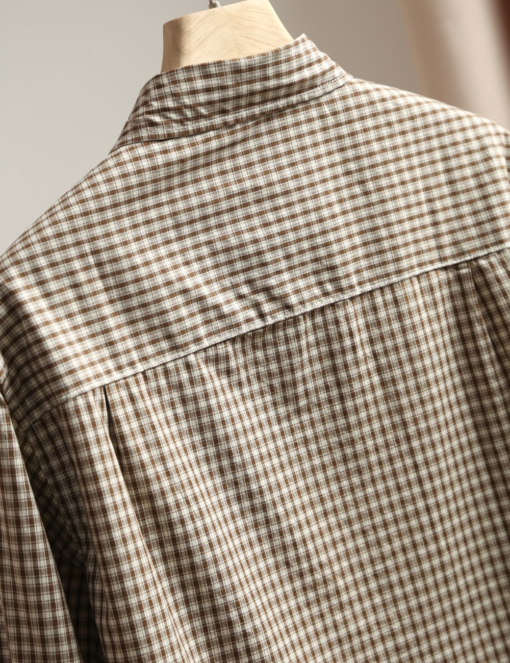 Camicia da uomo classica a quadri a maniche lunghe con bottoni