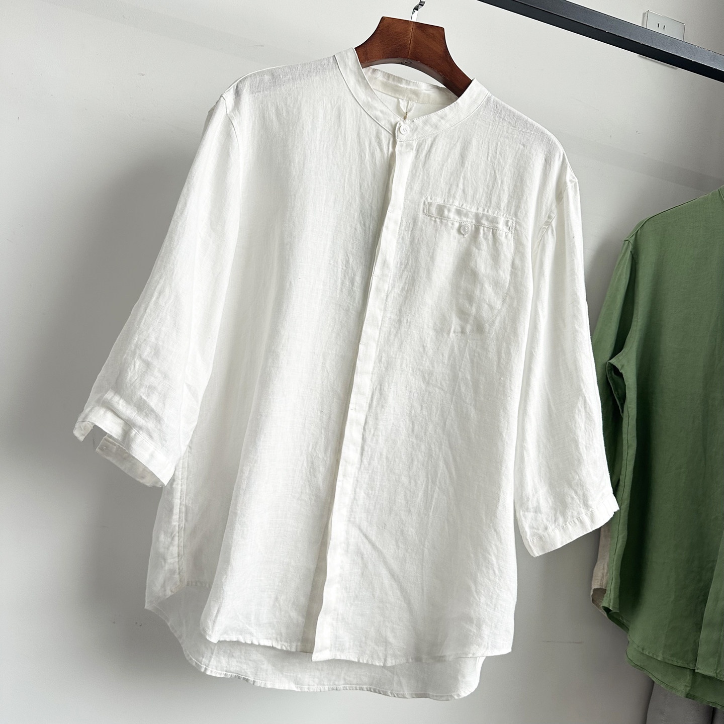 Camicia da uomo a maniche a 3/4 con colletto alla coreana, 100% lino