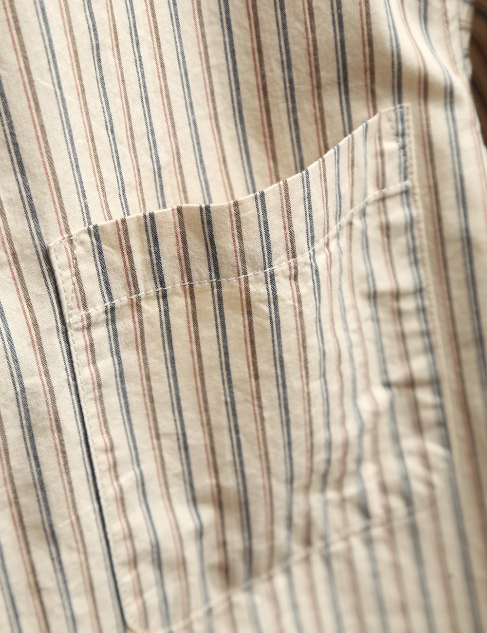 Camicia da uomo casual a maniche corte a righe, 100% cotone lavato, con bottoni.