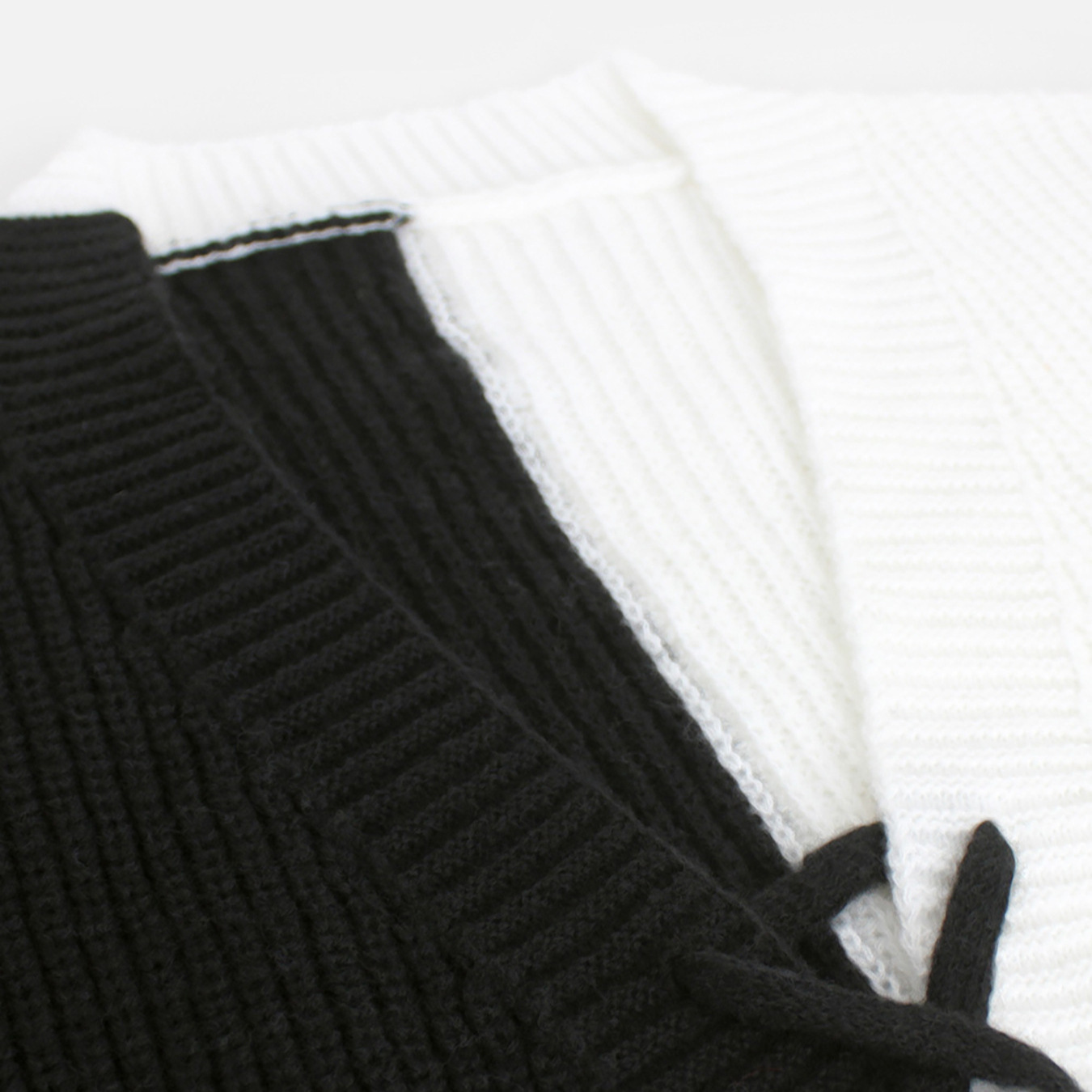 Women's Long Sleeve V-Neck Knit Cardigan with Tie