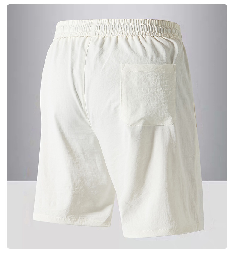 Pantalones cortos urbanos de secado rápido para hombre.