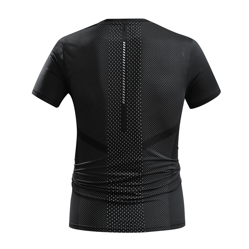T-shirt sportiva da uomo ad asciugatura rapida e traspirante.