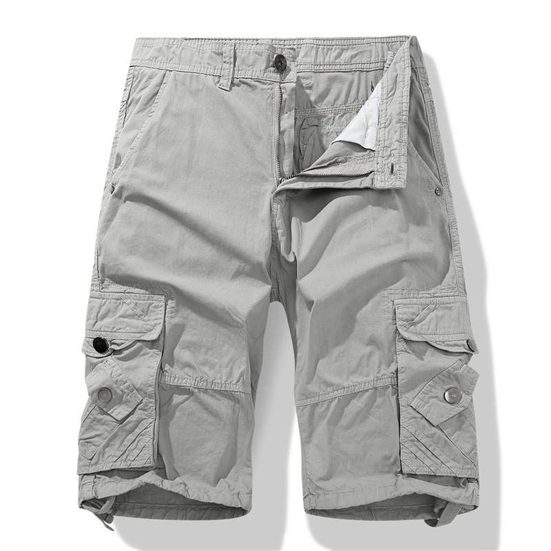 Pantalones cortos cargo casuales para hombre con múltiples bolsillos, ideales para actividades al aire libre.
