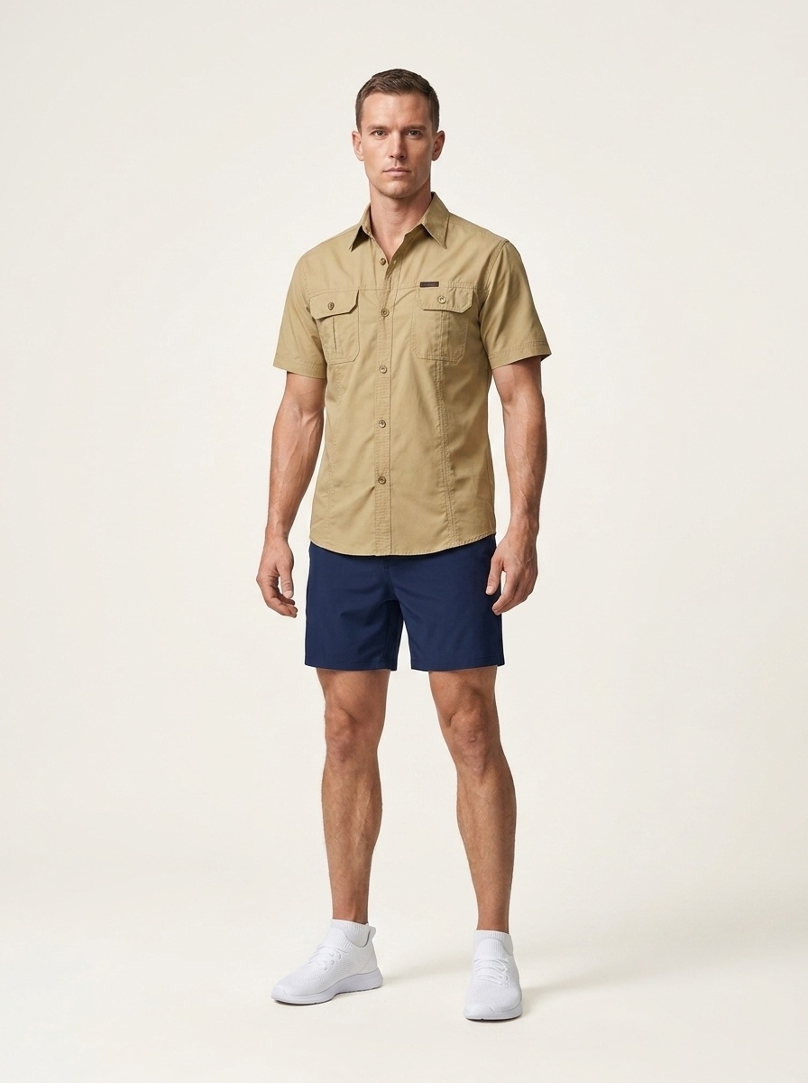 Camisa táctica informal de manga corta con botones para hombre, ideal para actividades al aire libre.