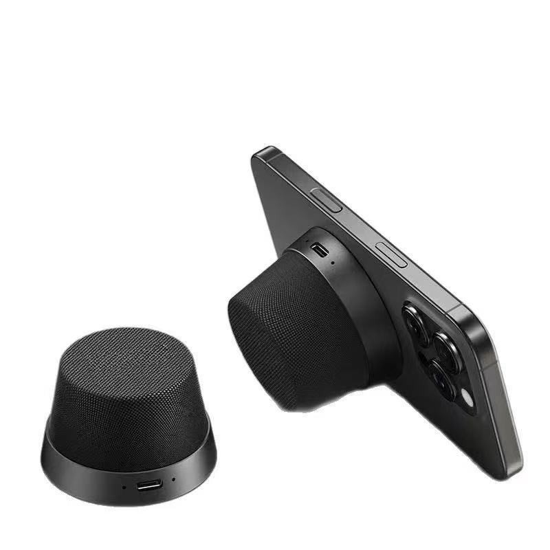 Altavoz inalámbrico magnético Bluetooth 5.3 con soporte para teléfono, controlador de 40 mm, sonido envolvente de 360°, emparejamiento estéreo TWS, altavoz portátil resistente al agua IPX6.