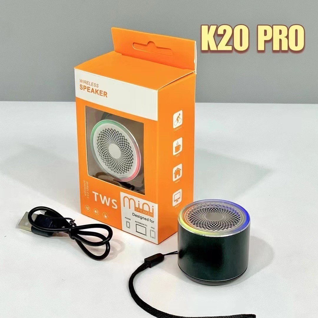 Mini altavoz Bluetooth inalámbrico con iluminación RGB dinámica, emparejamiento True Wireless Stereo (TWS), llamadas manos libres y diseño compacto y portátil.