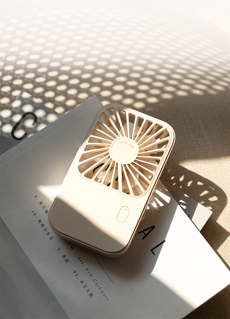 Supercooler Mini-Ventilator: Der beste ultradünne, tragbare persönliche Ventilator