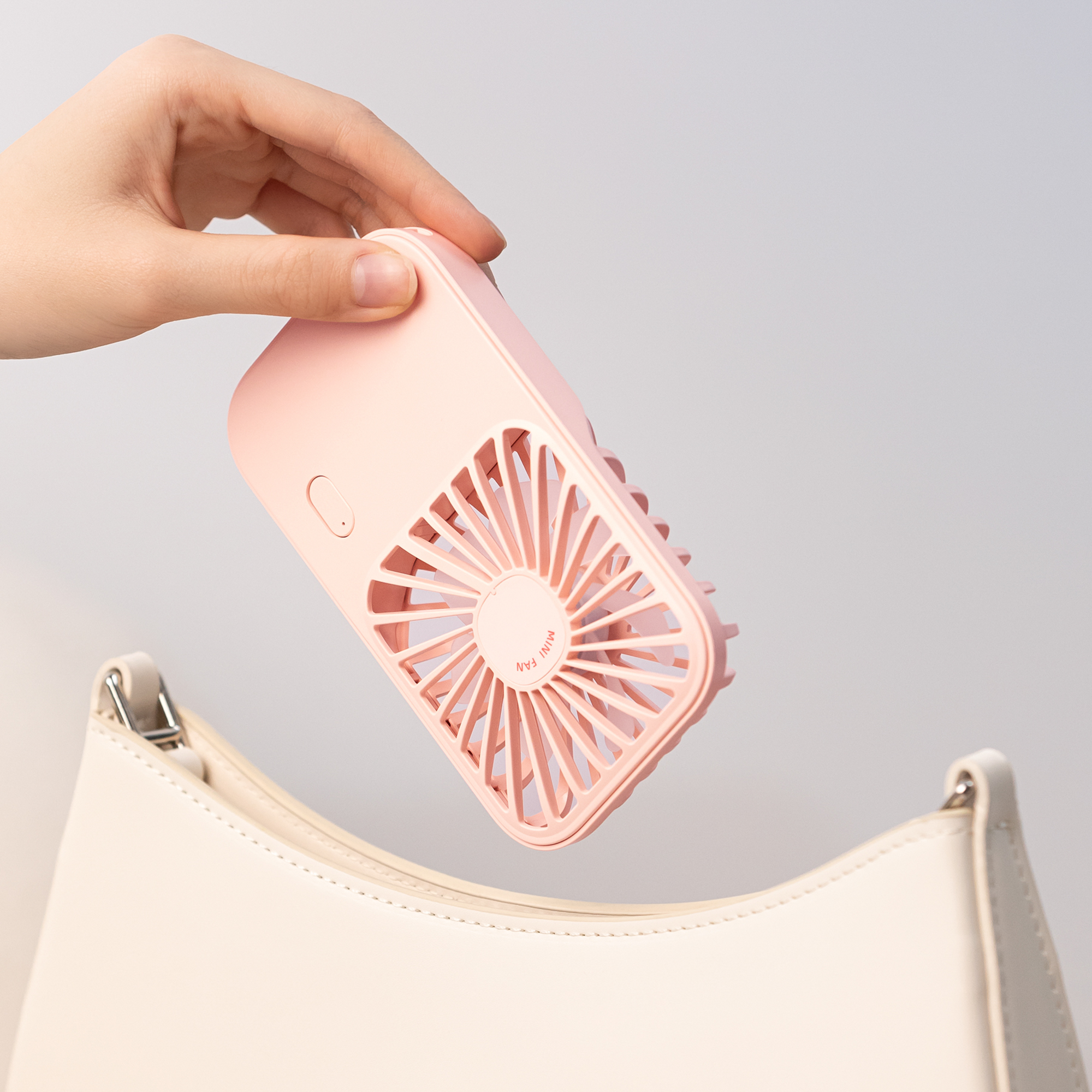 Supercooler Mini-Ventilator: Der beste ultradünne, tragbare persönliche Ventilator